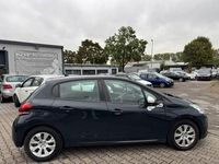 Gebraucht Peugeot 208 68 PS (50 kW) 2019 Grau Kleinwagen