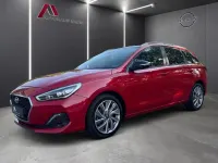Gebraucht Hyundai i30 Passion Plus 140 PS (102 kW) 2018 Rot Limousine