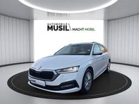 Gebraucht Skoda Octavia 204 PS (150 kW) 2022 Candyweiss Kombi