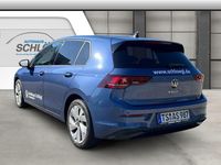Gebraucht VW Golf VIII Life 116 PS (85 kW) 2024 Anemonenblau metallic Limousine