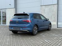 Gebraucht VW Golf VIII 150 PS (110 kW) 2025 Blau Kleinwagen