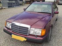 Second-hand Mercedes E300 220 CP (161 kW) 1990 Roșu Coupe