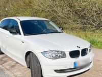 Gebraucht BMW 116 116 PS (85 kW) 2010 Weiß Kleinwagen