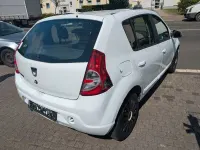 Gebraucht Dacia Sandero Lauréate 75 PS (55 kW) 2012 Weiß Limousine
