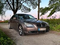 Gebraucht BMW 525 218 PS (160 kW) 2005 Braun Limousine