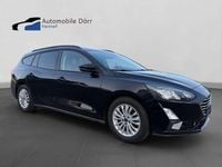 Używany Ford Focus Trend 125 KM (91 kW) 2020 Czarny Sedan/Limuzyna