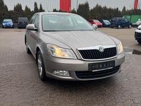 Gebraucht Skoda Octavia 105 PS (77 kW) 2011 Silber Limousine
