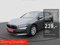 Neu Skoda Superb Selection 193 PS (141 kW) 2025 Grau Kombi