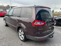 Używany Ford Galaxy Titanium 200 KM (147 kW) 2011 Purpurowy Minivan
