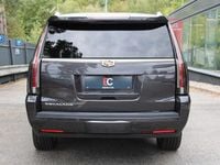 Gebraucht Cadillac Escalade 426 PS (313 kW) 2017 Grau SUV