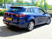 Gebraucht Renault Mégane Zen 132 PS (97 kW) 2017 Blau Kombi