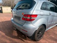 Gebraucht Mercedes B200 140 PS (102 kW) 2006 Blau Van / Kleinbus