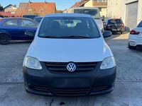 Gebraucht VW Fox Basis 60 PS (44 kW) 2010 Candyweiß Kleinwagen