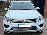 Gebraucht VW Touareg 262 PS (192 kW) 2014 Weiß SUV