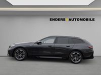 Gebraucht BMW 520 M Sport 197 PS (144 kW) 2025 Grau Kombi