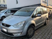 Gebraucht Ford Galaxy 131 PS (96 kW) 2007 Silber Van / Kleinbus