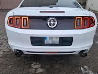 Gebraucht Ford Mustang 309 PS (227 kW) 2013 Weiß Coupé