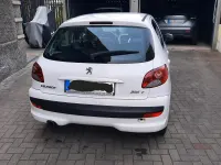 Gebraucht Peugeot 206+ 73 PS (53 kW) 2012 Weiß Kleinwagen