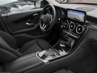 Gebraucht Mercedes GLC300e 306 PS (225 kW) 2021 Unilack schwarz uni SUV