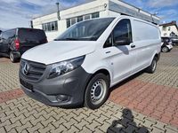 Gebraucht Mercedes e-Vito 85 kW (116 PS) 2022 Arktikweiss Van / Kleinbus