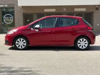 Gebraucht Peugeot 208 Access 75 PS (55 kW) 2015 Rot Kleinwagen