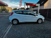 Gebraucht Ford Fiesta 95 PS (69 kW) 2016 Weiß Kleinwagen