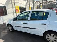 Gebraucht Renault Clio 75 PS (55 kW) 2013 Weiß Kleinwagen