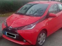 Gebraucht Toyota Aygo X-play 69 PS (50 kW) 2015 Rot Kleinwagen