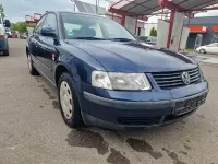 Second-hand VW Passat 101 CP (74 kW) 1998 Albastru Berlinǎ
