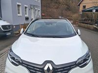 Gebraucht Renault Kadjar Techno 158 PS (116 kW) 2022 Weiß SUV