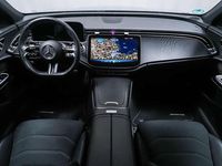 Gebraucht Mercedes E220 AMG 197 PS (144 kW) 2024 Metalliclack verdesilber Limousine