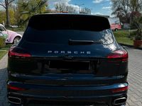 Second-hand Porsche Cayenne 262 CP (192 kW) 2015 Albastru SUV