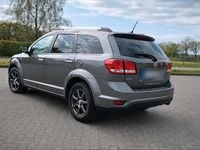 Gebraucht Fiat Freemont 140 PS (102 kW) 2013 Grau SUV