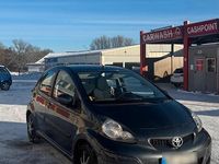 Gebraucht Toyota Aygo 68 PS (50 kW) 2010 Grau Kleinwagen