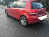 Gebraucht VW Golf VI 75 PS (55 kW) 2010 Rot Kleinwagen
