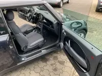 Begagnad Mini ONE 90 HK (66 kW) 2007 Svart Halvkombi