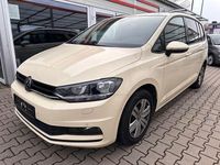 Gebraucht VW Touran 150 PS (110 kW) 2024 Beige Van / Kleinbus