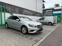 Gebraucht Mercedes A180 122 PS (89 kW) 2013 Grau Kleinwagen