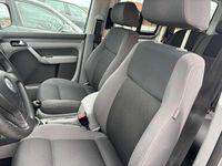 Gebraucht VW Caddy Team 102 PS (75 kW) 2010 Reflexsilber metallic Van / Kleinbus