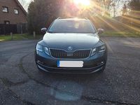 Gebraucht Skoda Octavia Style 179 PS (131 kW) 2018 Grau Kombi