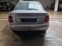 Gebraucht Audi A4 Ambiente 125 PS (91 kW) 2000 Grau Limousine