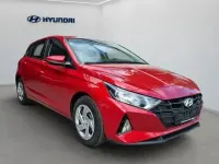 Gebraucht Hyundai i20 Select 84 PS (61 kW) 2022 Dragon red Kleinwagen