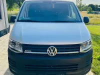 Gebraucht VW Transporter 150 PS (110 kW) 2019 Silber Van
