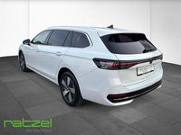 Neu VW Passat Elegance 150 PS (110 kW) 2025 Weiß Limousine