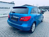Gebraucht Mercedes B220 170 PS (125 kW) 2013 Blau Van / Kleinbus