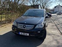 Gebraucht Mercedes ML280 190 PS (139 kW) 2008 Schwarz SUV