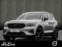 Neu Volvo XC40 Plus 163 PS (119 kW) 2026 Grau SUV