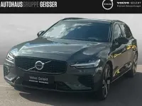 Gebraucht Volvo V60 Plus 350 PS (257 kW) 2025 Grün Kombi