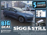 Gebraucht Ford Focus Titanium 125 PS (91 kW) 2022 Chromablau metallic Limousine