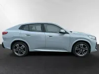 Gebraucht BMW iX2 M Sport 150 kW (204 PS) 2025 Brooklyn grau metallic SUV